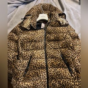 Moncler Bady Leopard Velvet puffer coat